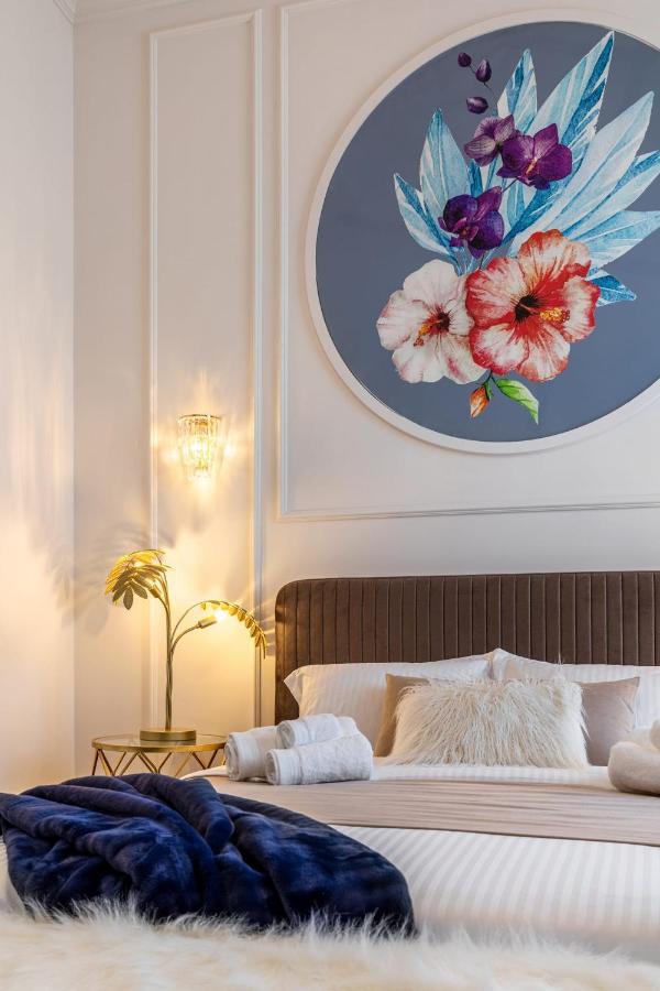 Holt Old Town Luxury Suites Bucharest Luaran gambar