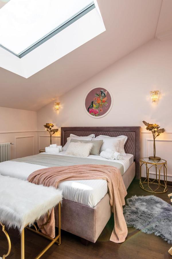 Holt Old Town Luxury Suites Bucharest Luaran gambar
